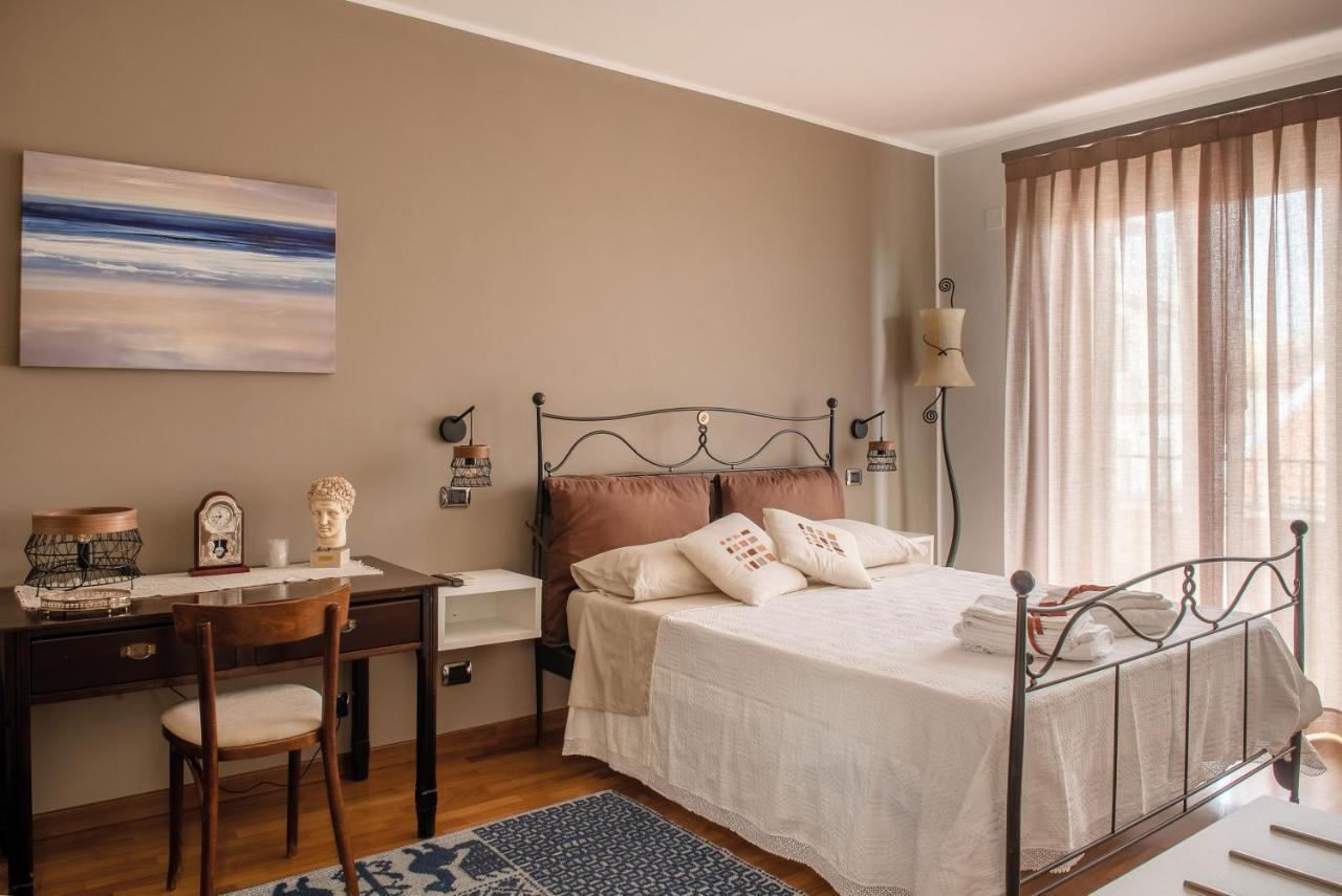 Torrevarata - Guest Rooms Santa Teresa Di Riva Dış mekan fotoğraf