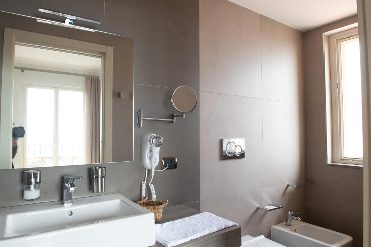 Torrevarata - Guest Rooms Santa Teresa Di Riva Dış mekan fotoğraf