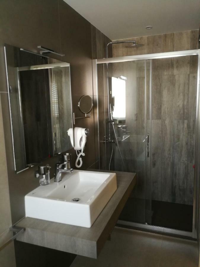Torrevarata - Guest Rooms Santa Teresa Di Riva Dış mekan fotoğraf